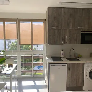 apartamentos-naciones-playa.hotelsinnerja.org/